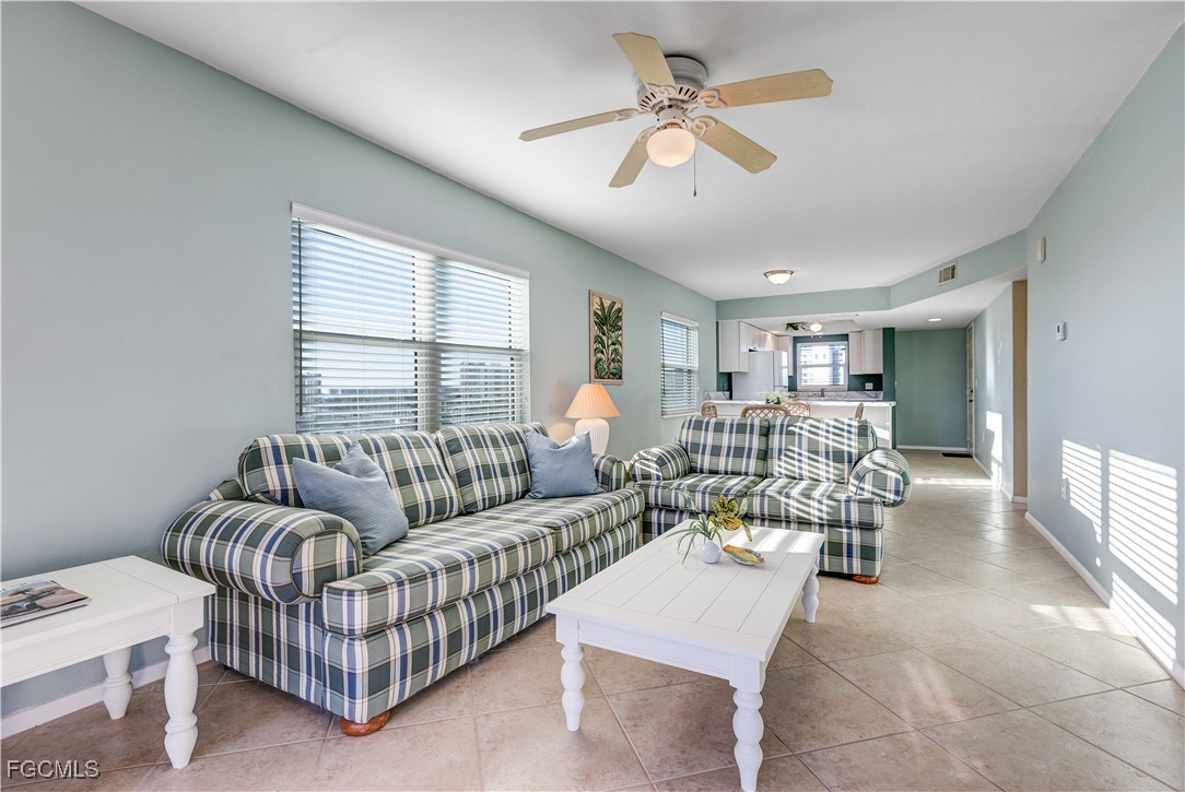 2 Bed Condominium for Sale in Fort Myers Beach, FL, $324,900 — photo 2