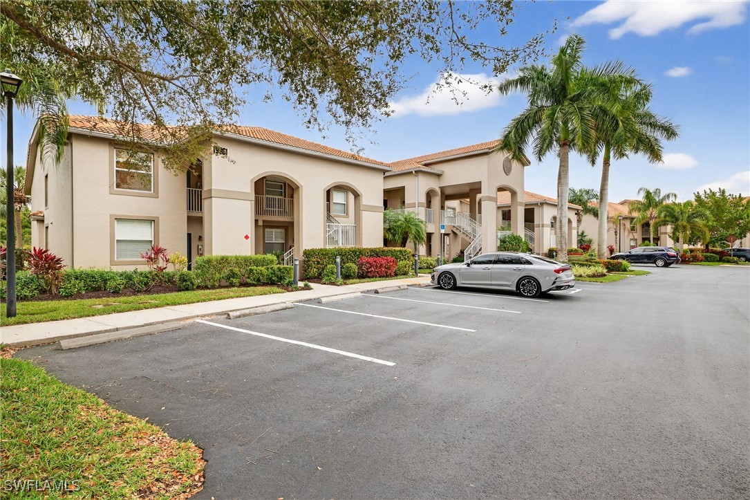 2 Bed Condominium for Sale in Barletta, FL, $279,900 — photo 2