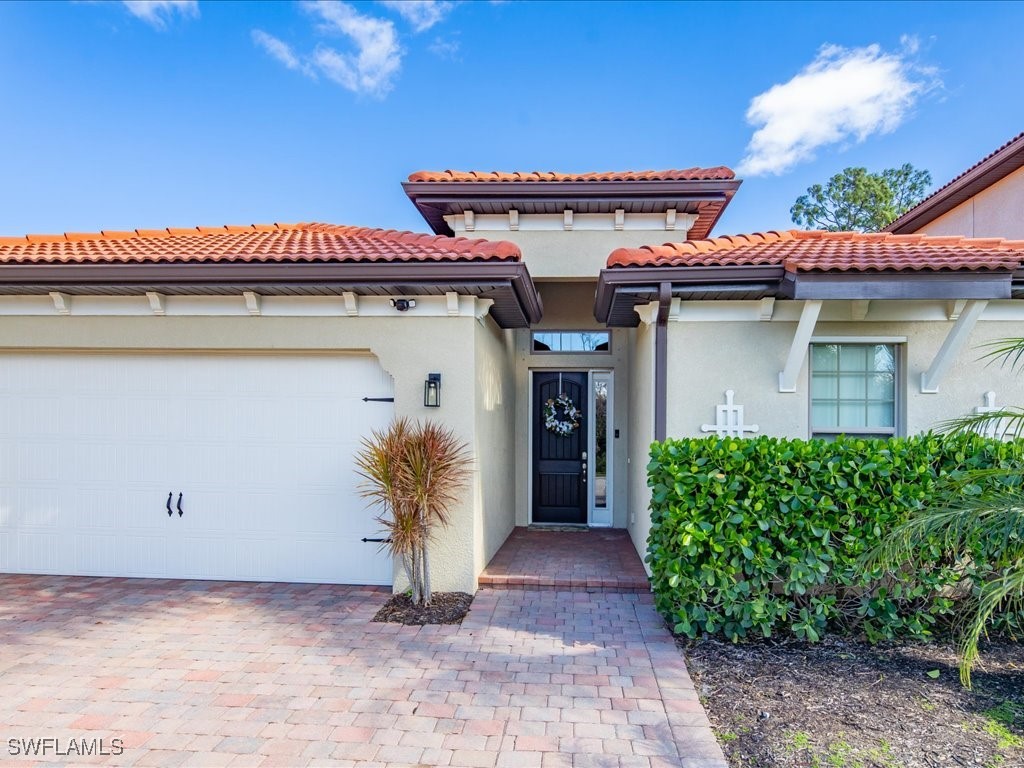 3 Bed SingleFamilyResidence for Sale in Naples, FL, $699,000 — photo 2