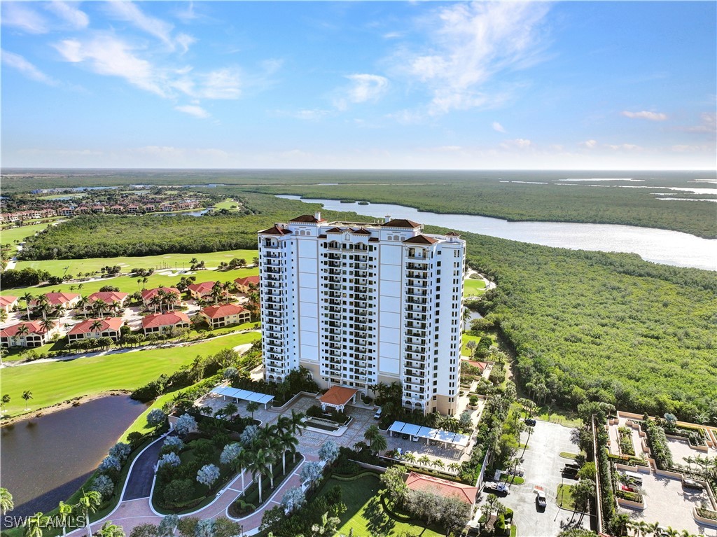 2 Bed Condominium for Sale in Aversana, FL, $584,000 — photo 2