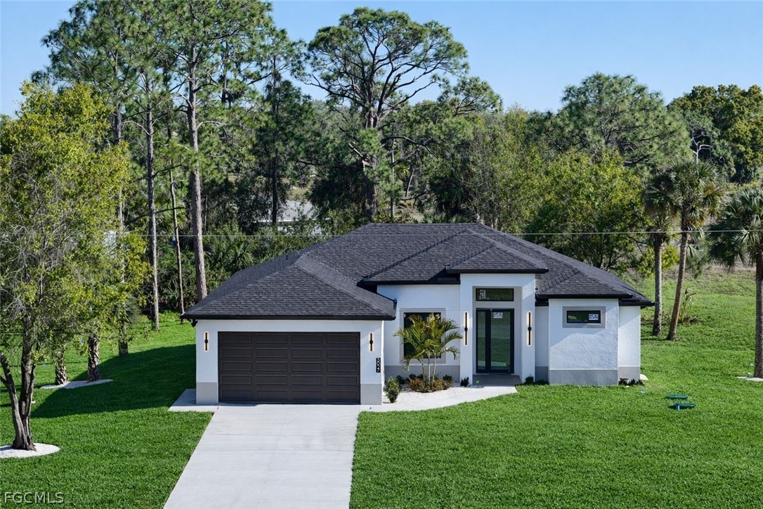 3 Bed SingleFamilyResidence for Sale in Port Labelle, FL — photo 2