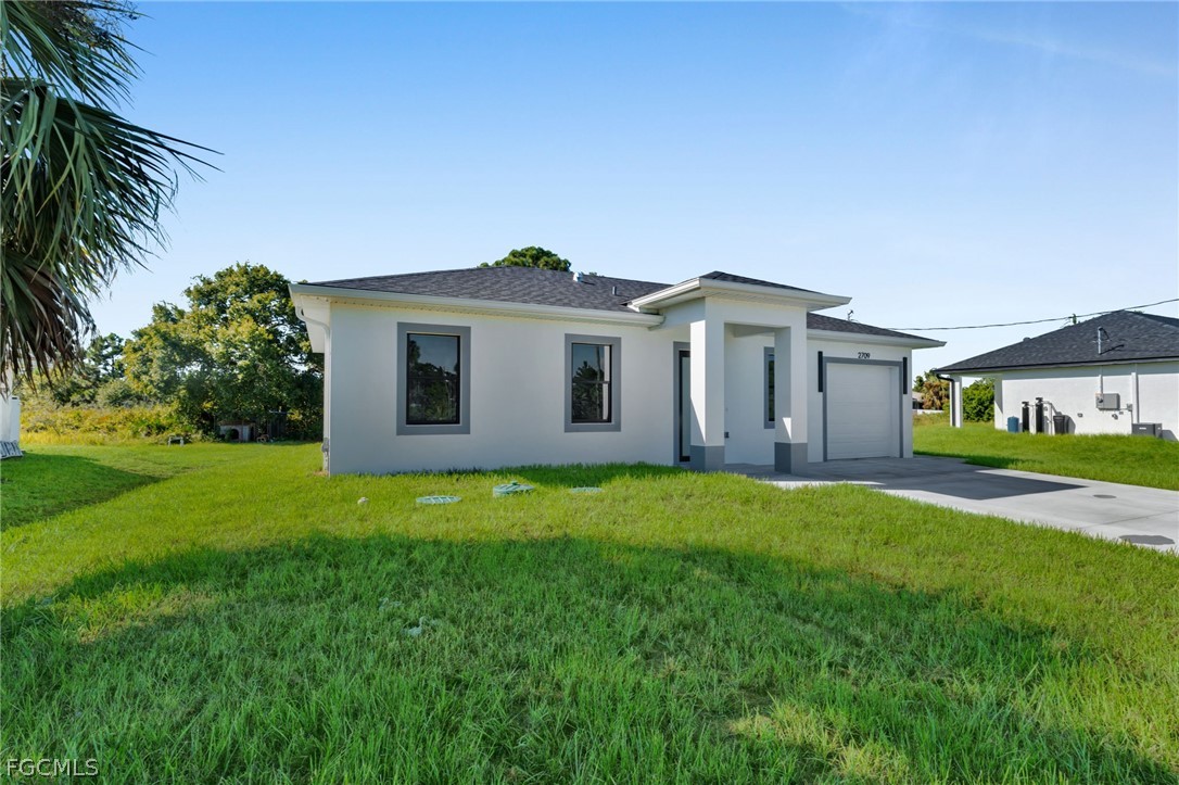 3 Bed SingleFamilyResidence for Sale in Lehigh Acres, photo 2