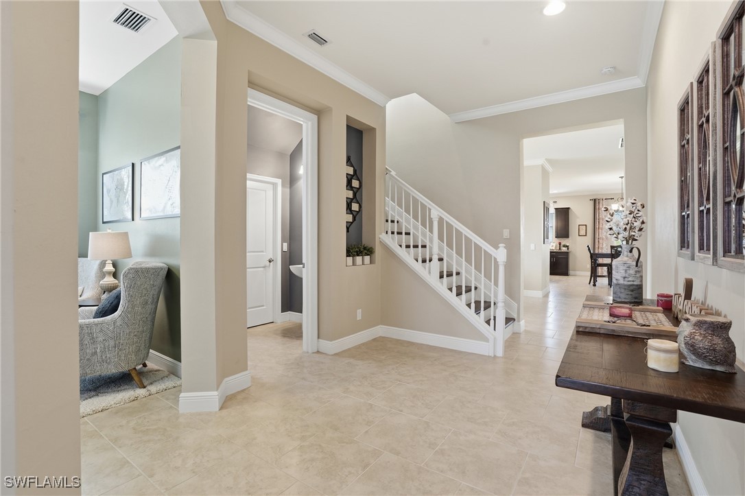4 Bed SingleFamilyResidence for Sale in Naples, photo 2
