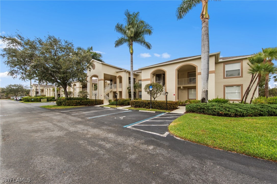 2 Bed Condominium for Sale in Stoneybrook, FL — photo 2