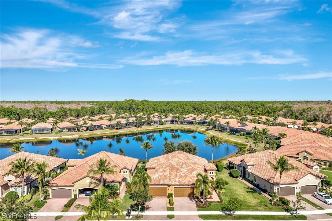 2 Bed Waterfront Home for Sale in Bonita Isles, photo 2