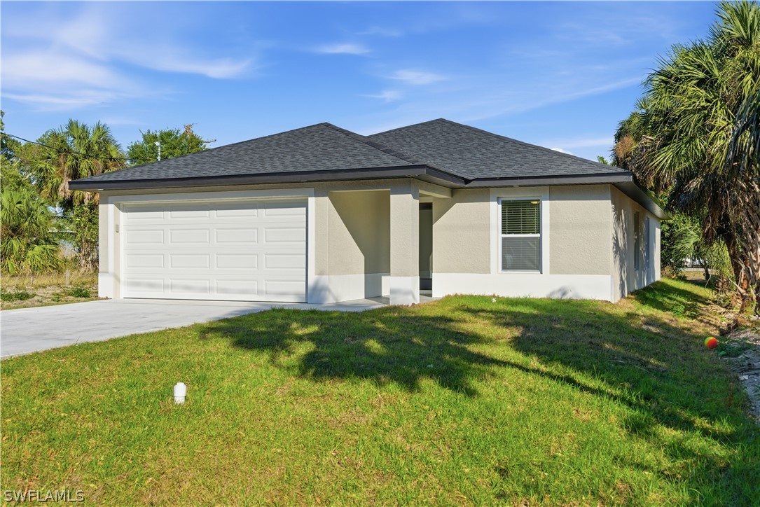 3 Bed SingleFamilyResidence for Sale in Fort Myers, FL — photo 2