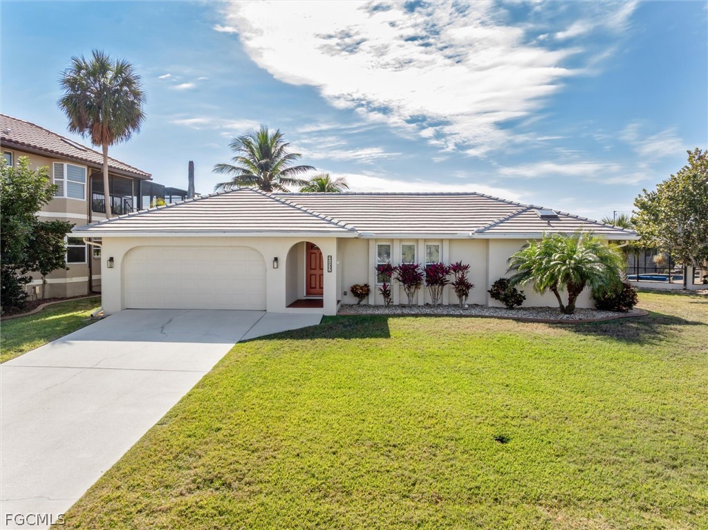3 Bed Pool Home for Sale in Punta Gorda Isles, photo 2