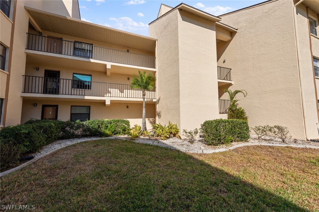 2 Bed Waterfront Home for Sale in Fort Myers, FL, $139,000 — photo 2