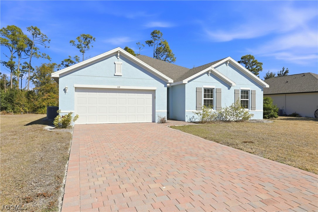 3 Bed SingleFamilyResidence for Sale in Deep Creek, FL — photo 2