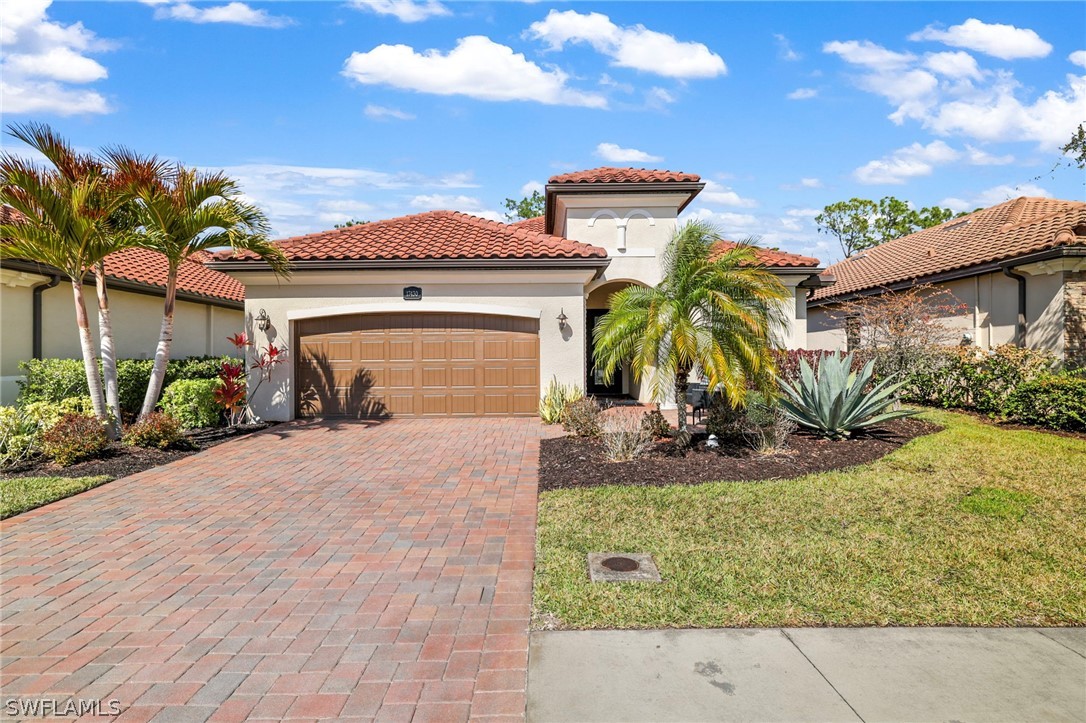 4 Bed Pool Home for Sale in Bonita Springs, photo 2