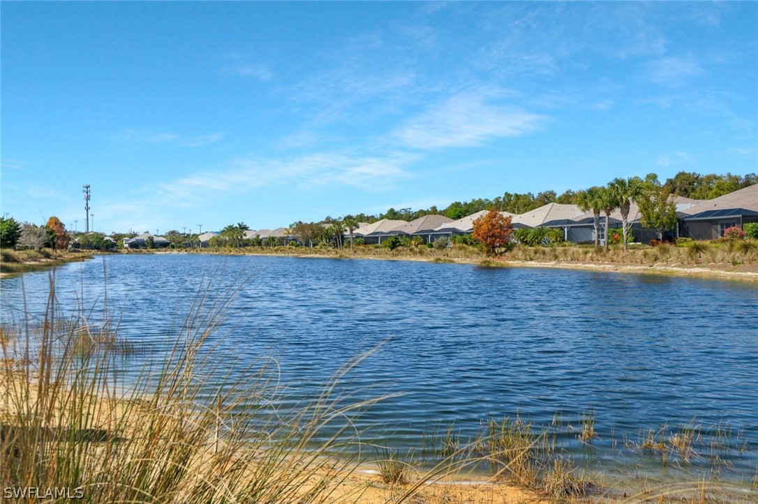 2 Bed Pool Home for Sale in Naples, photo 2