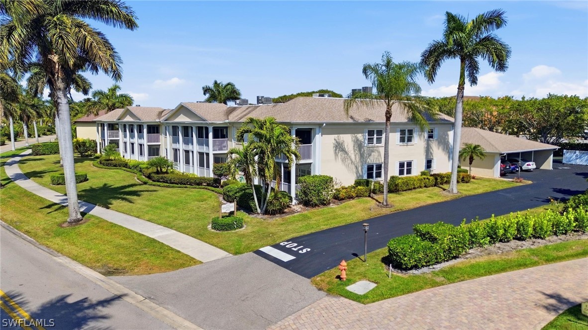 2 Bed Condominium for Sale in Naples, photo 2
