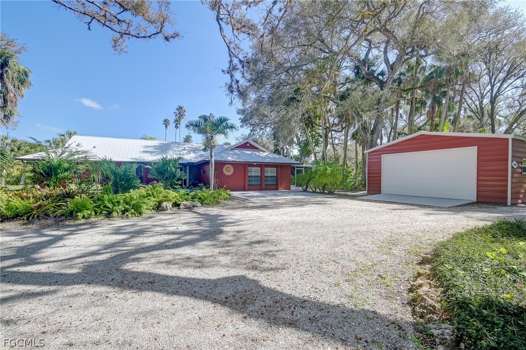 3 Bed Pool Home for Sale in Fort Myers, FL — photo 2