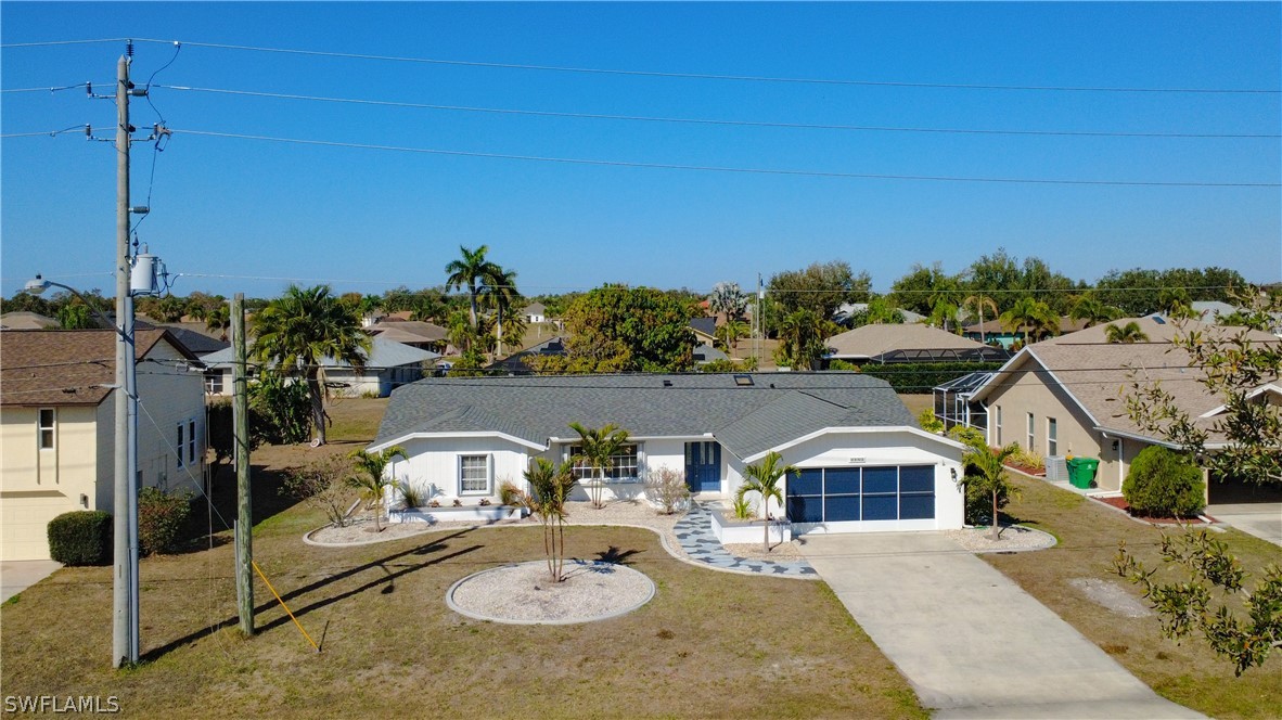 3 Bed SingleFamilyResidence for Sale in Deep Creek, FL — photo 2
