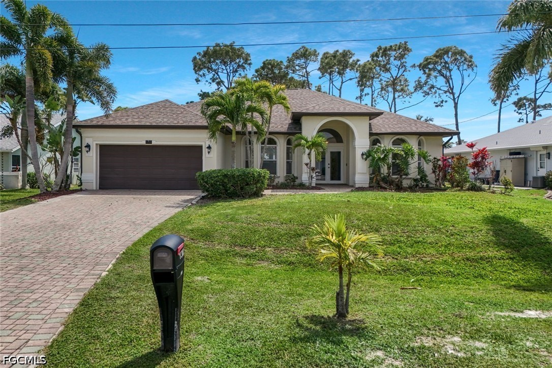 4 Bed Pool Home for Sale in Cape Coral, photo 2