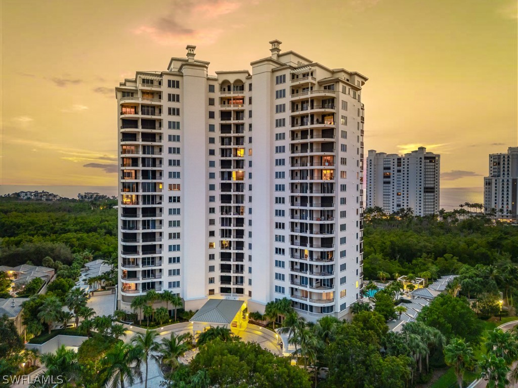 3 Bed Condominium for Sale in Naples, FL, $3,295,000 — photo 2