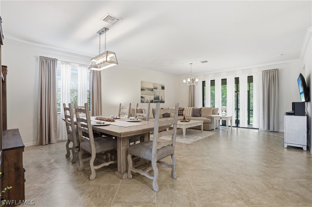4 Bed SingleFamilyResidence for Sale in Naples, photo 2