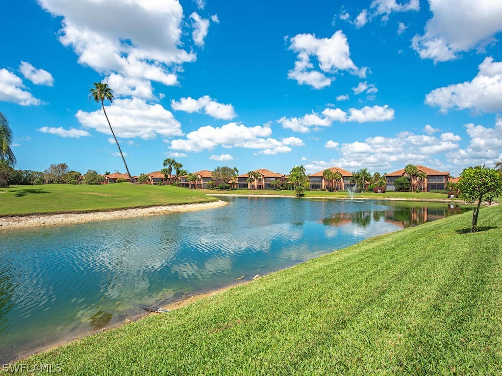 2 Bed Waterfront Home for Sale in Naples, photo 2
