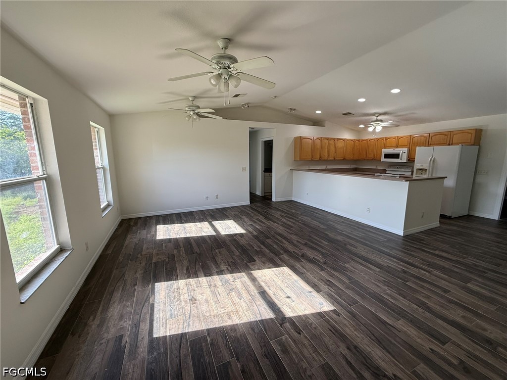 3 Bed SingleFamilyResidence for Sale in Lehigh Acres, FL — photo 2