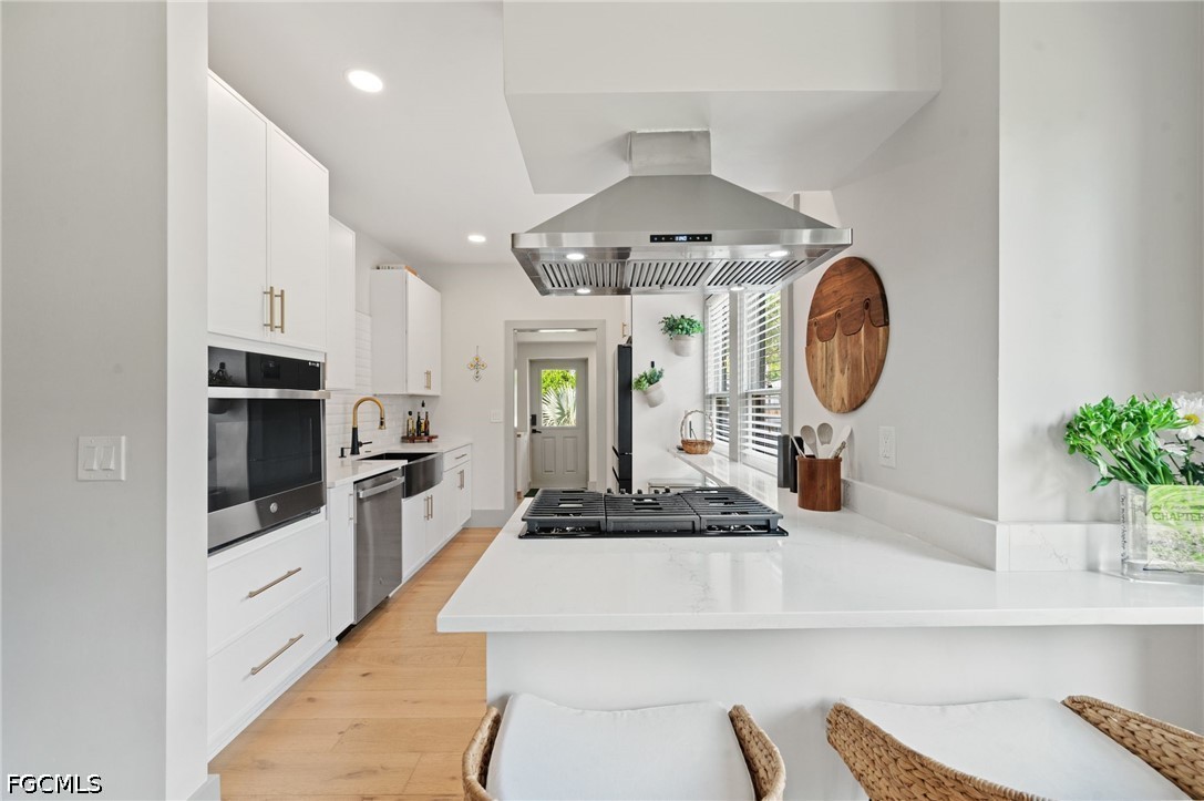 4 Bed SingleFamilyResidence for Sale in Dean Park, photo 2