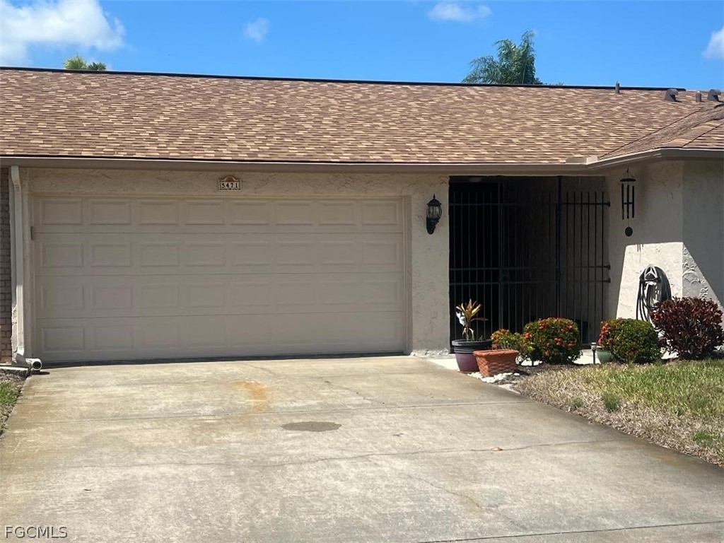 2 Bed Attached for Sale in Fort Myers, photo 2