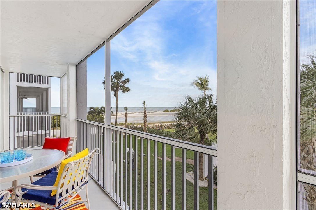 2 Bed Waterfront Home for Sale in Creciente, FL, $399,900 — photo 2