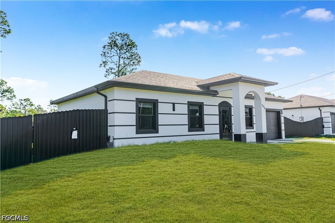 3 Bed SingleFamilyResidence for Sale in Lehigh Acres, FL — photo 2