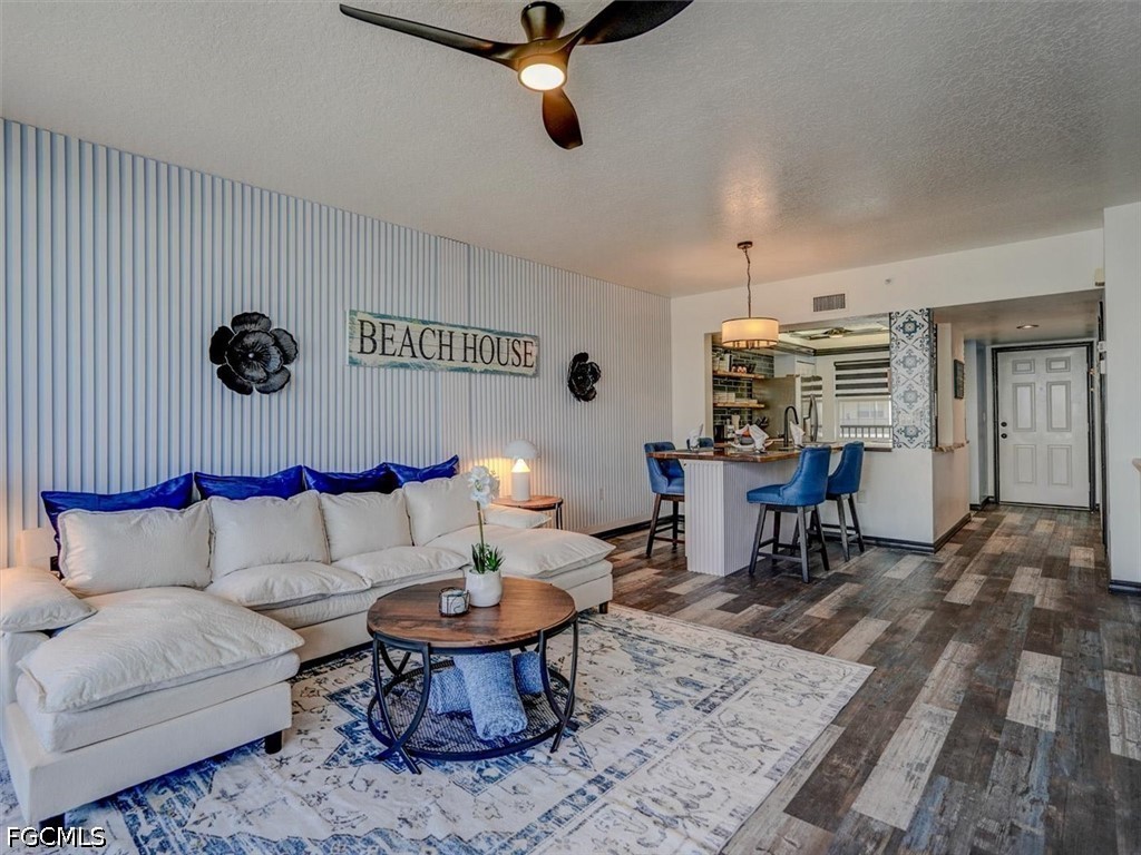 2 Bed Waterfront Home for Sale in Hibiscus Pointe, FL — photo 2