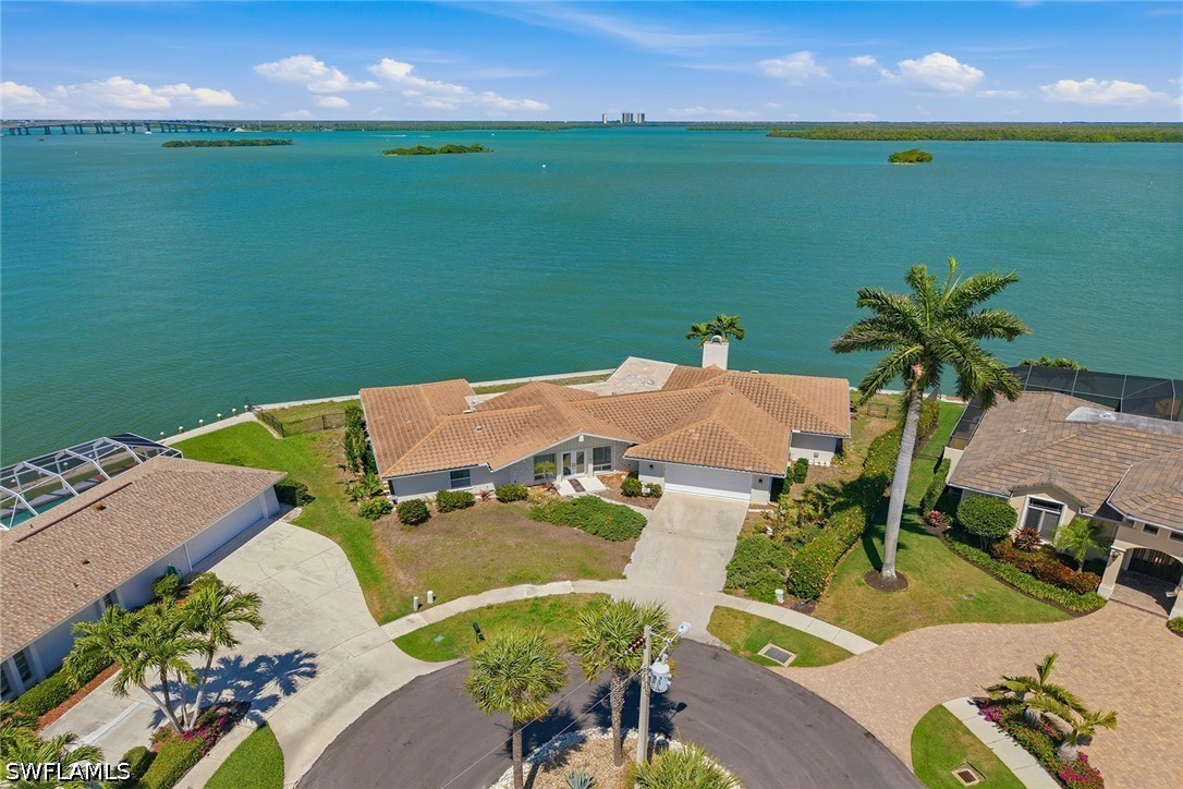 4 Bed Pool Home for Sale in Marco Island, photo 2