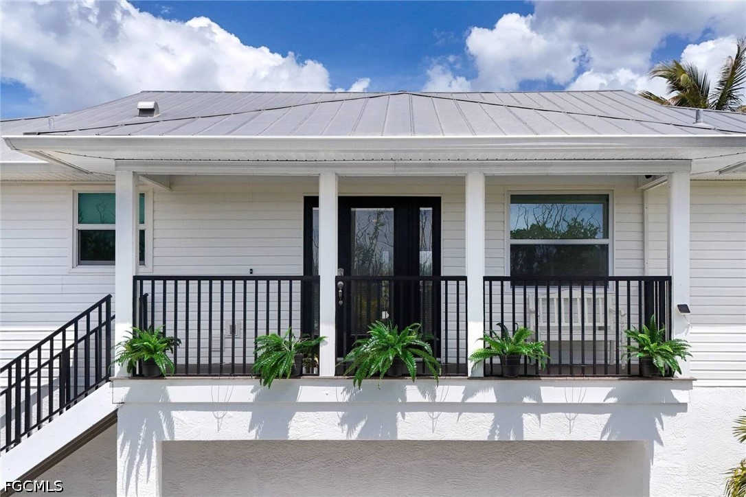 3 Bed Waterfront Home for Sale in Buttonwood Key, FL — photo 2