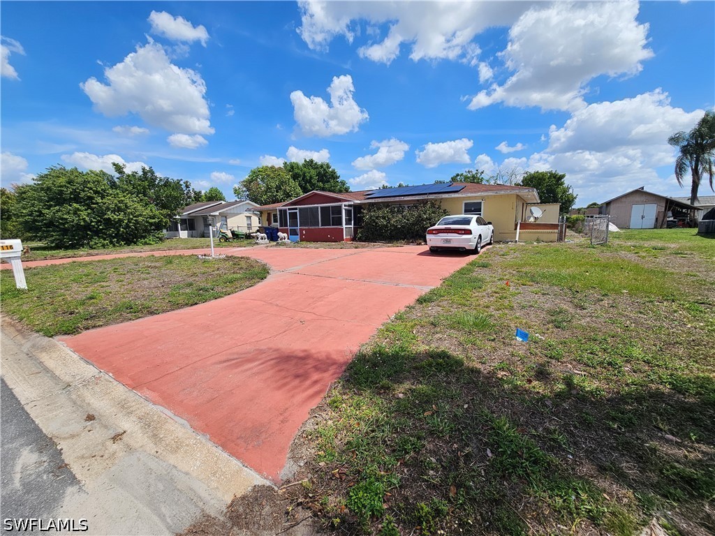 3 Bed SingleFamilyResidence for Sale in Parkwood, FL — photo 2