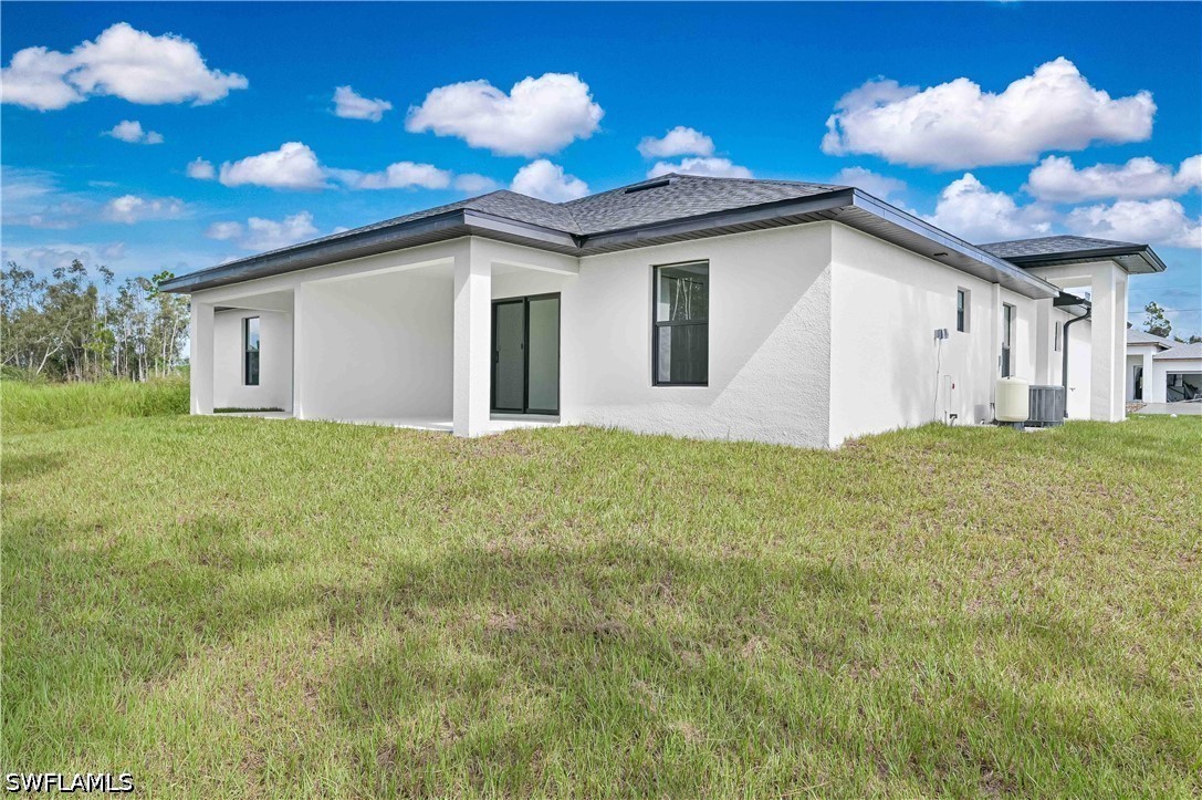 6 Bed Duplex for Sale in Lehigh Estates, FL, $519,000 — photo 2