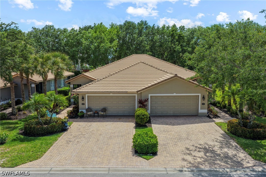 2 Bed Attached for Sale in Bella Terra, FL — photo 2