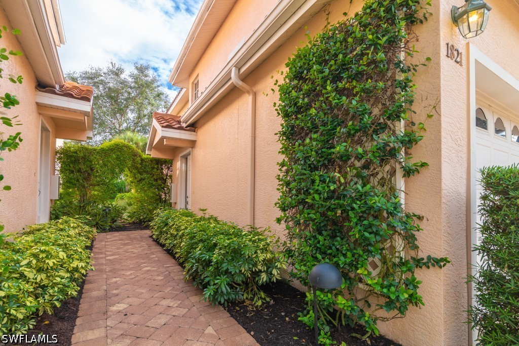 3 Bed Condominium for Sale in Crescent, photo 2