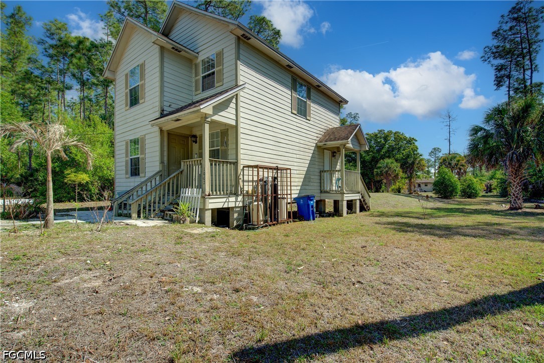 3 Bed SingleFamilyResidence for Sale in Lehigh Acres, photo 2