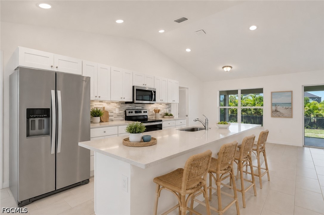 4 Bed SingleFamilyResidence for Sale in Cape Coral, FL — photo 2