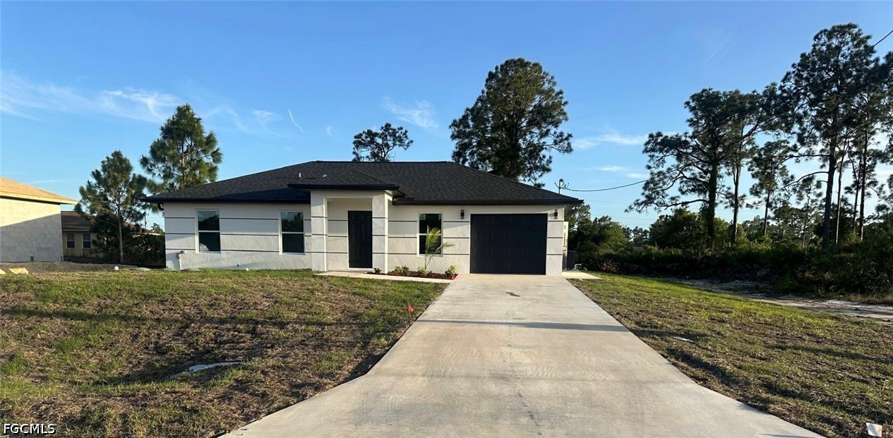 3 Bed SingleFamilyResidence for Sale in Lehigh Acres, FL — photo 2