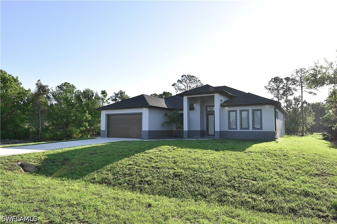 3 Bed SingleFamilyResidence for Sale in Lehigh Acres, FL — photo 2