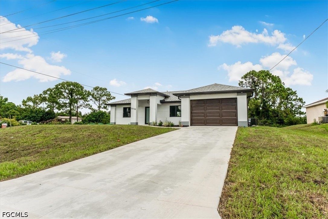 3 Bed SingleFamilyResidence for Sale in Lehigh Acres, FL — photo 2