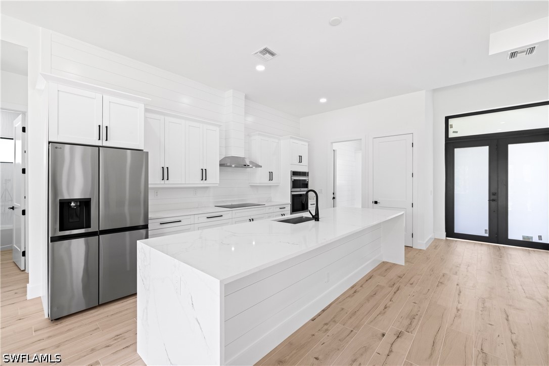 3 Bed SingleFamilyResidence for Sale in Naples, FL, $649,900 — photo 2