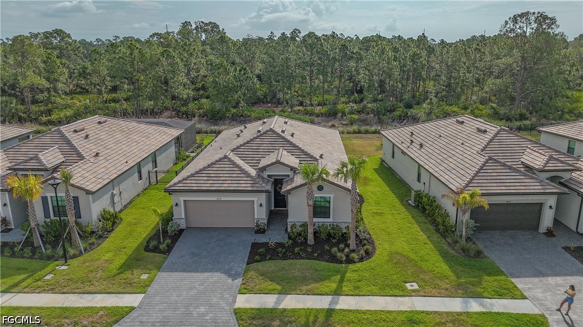 4 Bed SingleFamilyResidence for Sale in Timber Creek, photo 2