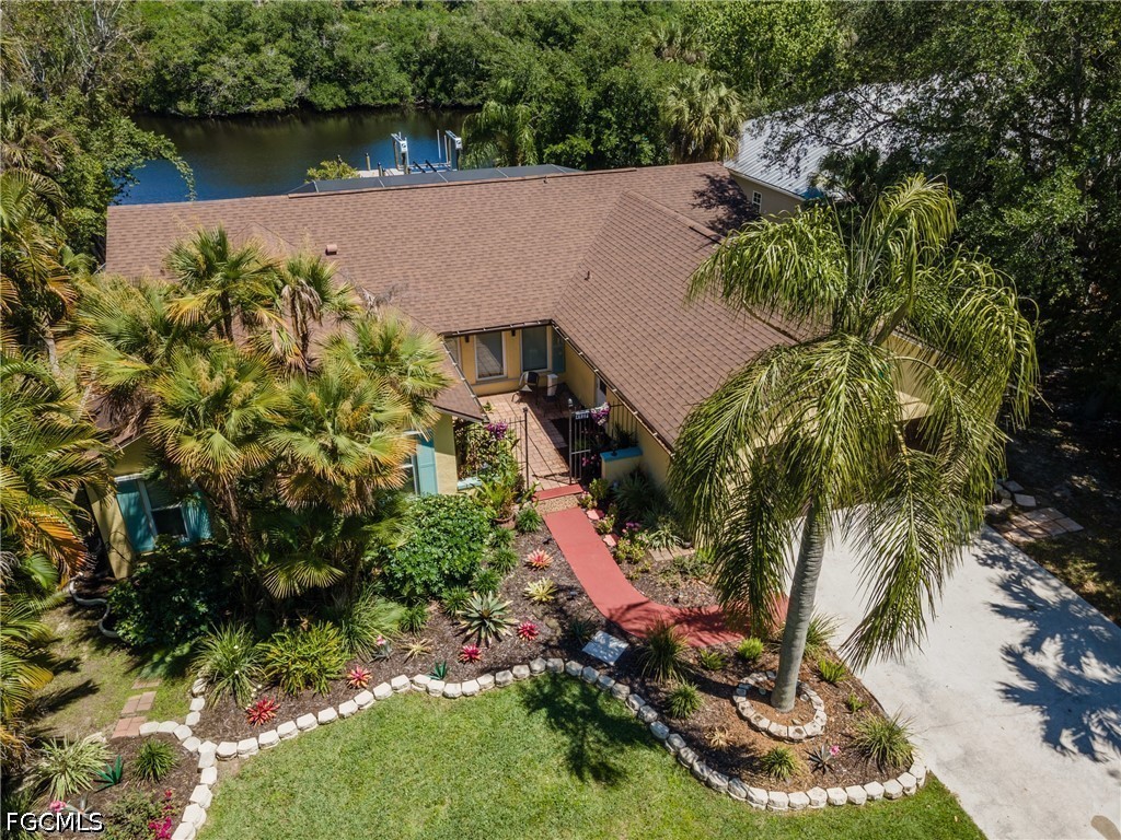 3 Bed Pool Home for Sale in Fort Myers, FL — photo 2