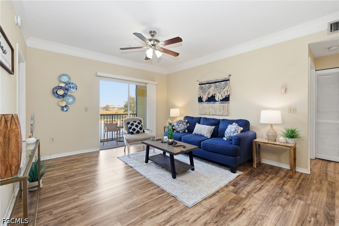 2 Bed Waterfront Home for Sale in Royal Greens, photo 2