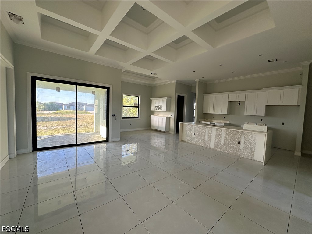 3 Bed SingleFamilyResidence for Sale in Cape Coral, photo 2