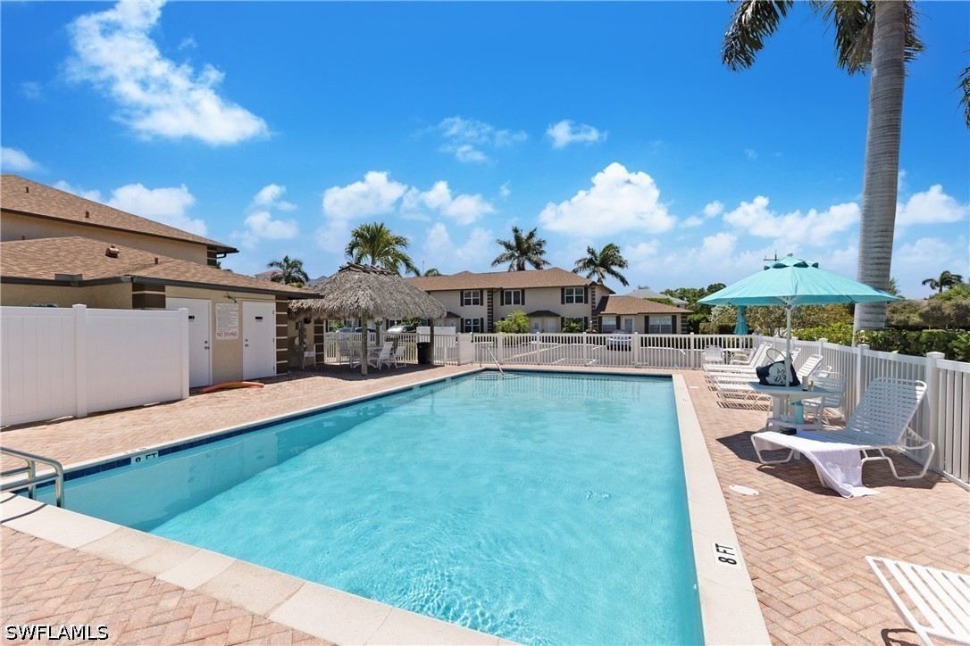 2 Bed Townhouse for Sale in Sand Dollar Villas, photo 2