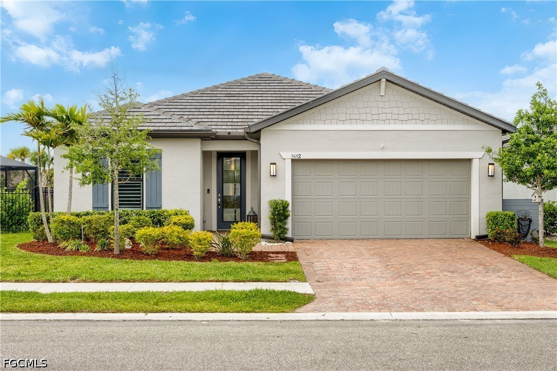 3 Bed Pool Home for Sale in Hampton Lakes, photo 2