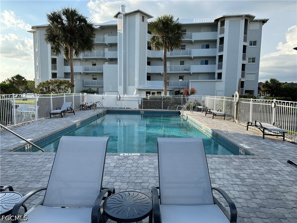 2 Bed Waterfront Home for Sale in Fort Myers Beach, FL — photo 2