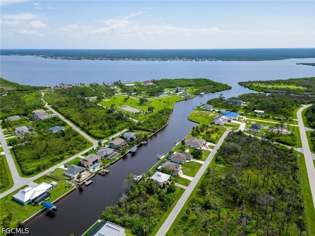 4 Bed Pool Home for Sale in Port Charlotte, photo 2