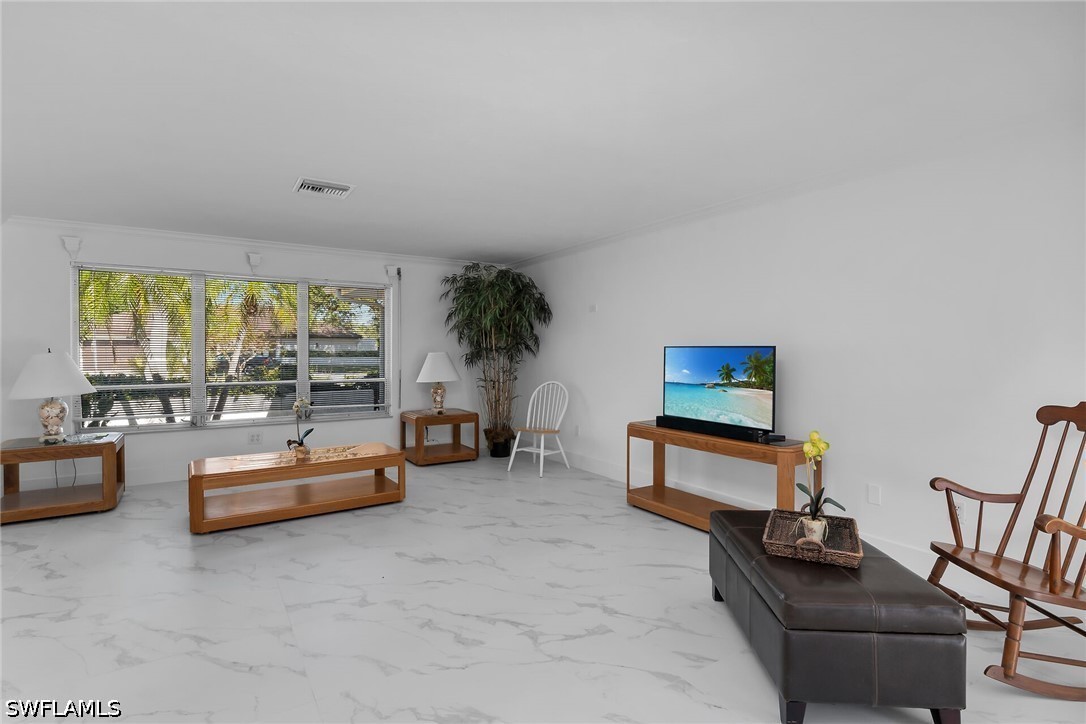 3 Bed Pool Home for Sale in Torrey Pines, photo 2