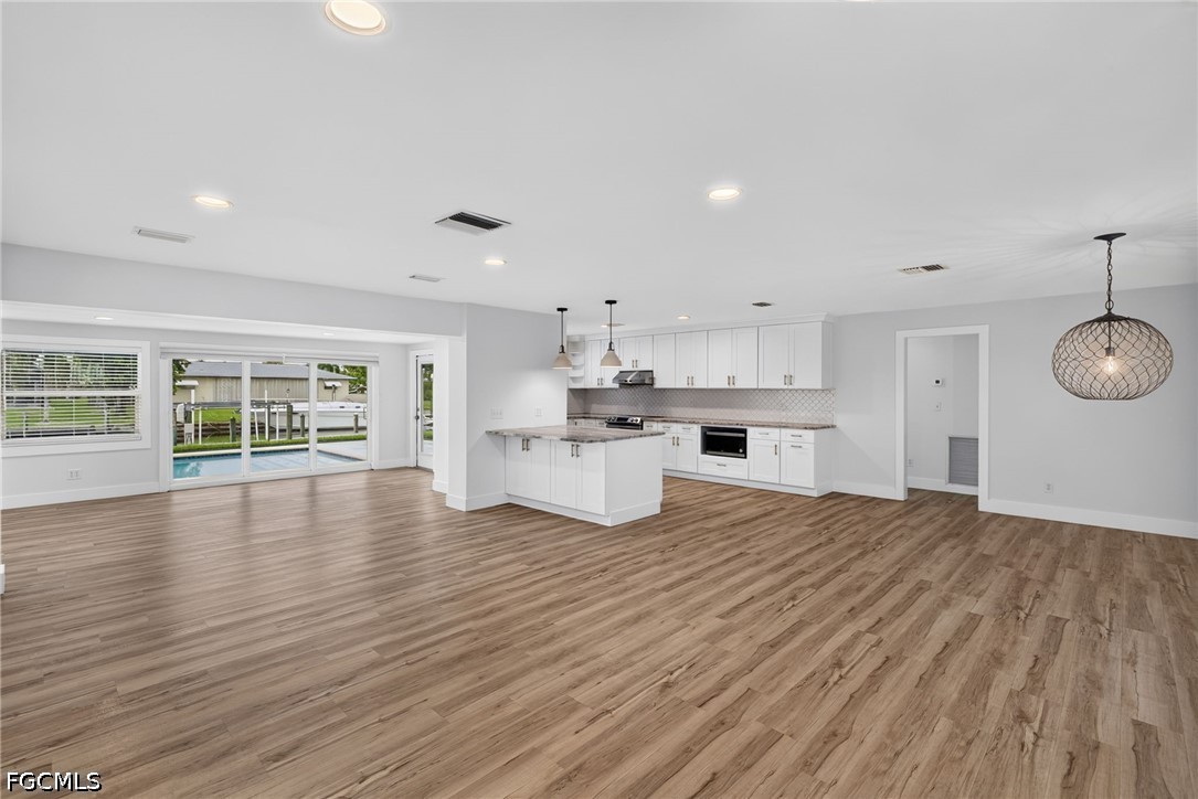 3 Bed Pool Home for Sale in Yacht Club, FL, $719,000 — photo 2